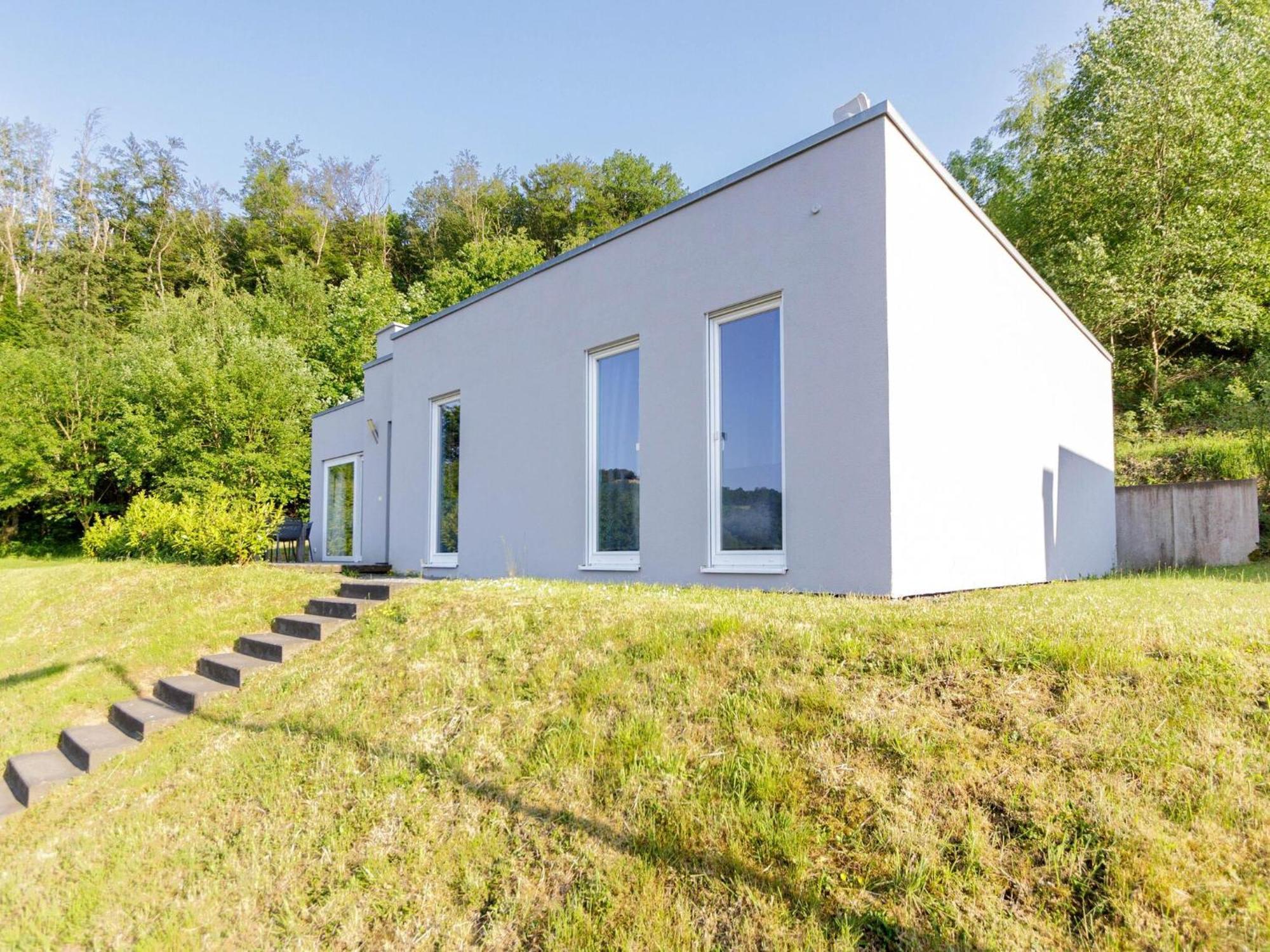 Luxurious Bungalow In Waxweiler In The Eifel ภายนอก รูปภาพ