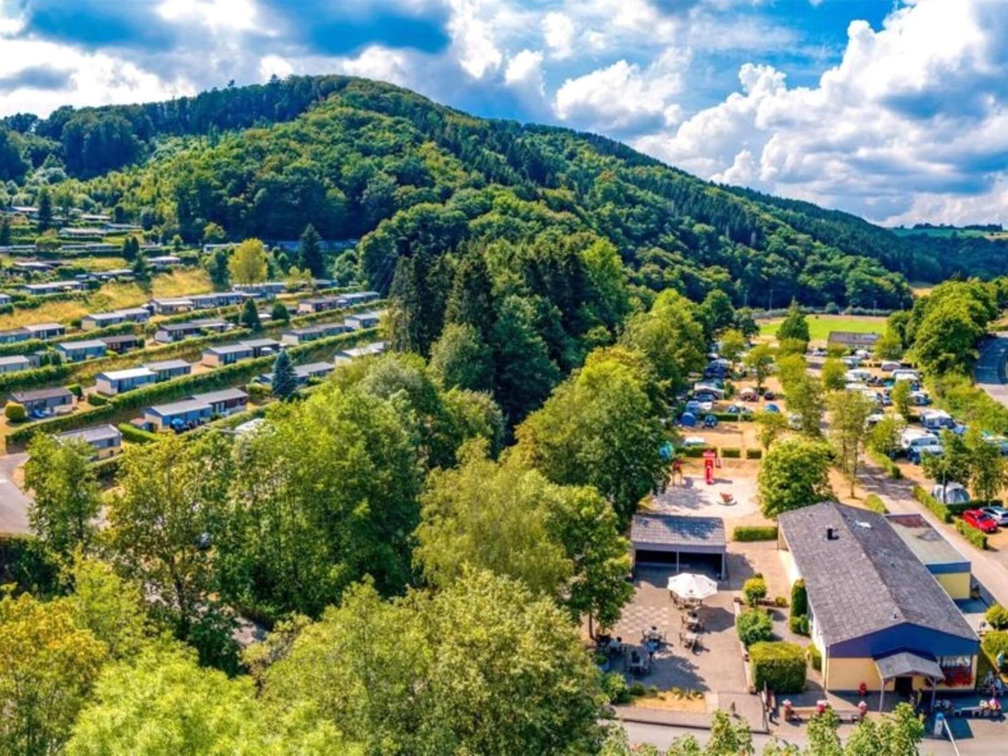 Luxurious Bungalow In Waxweiler In The Eifel ภายนอก รูปภาพ