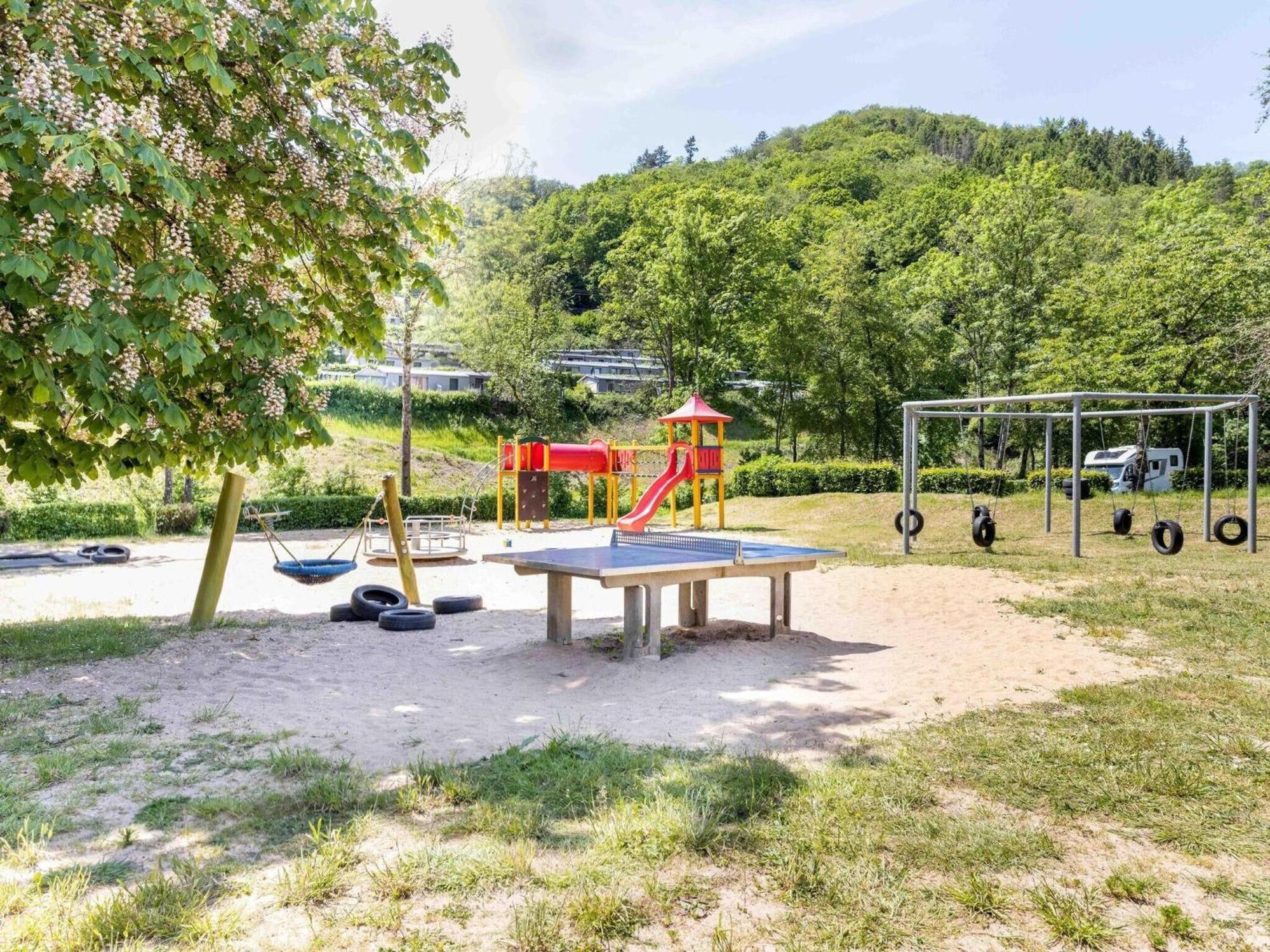 Luxurious Bungalow In Waxweiler In The Eifel ภายนอก รูปภาพ